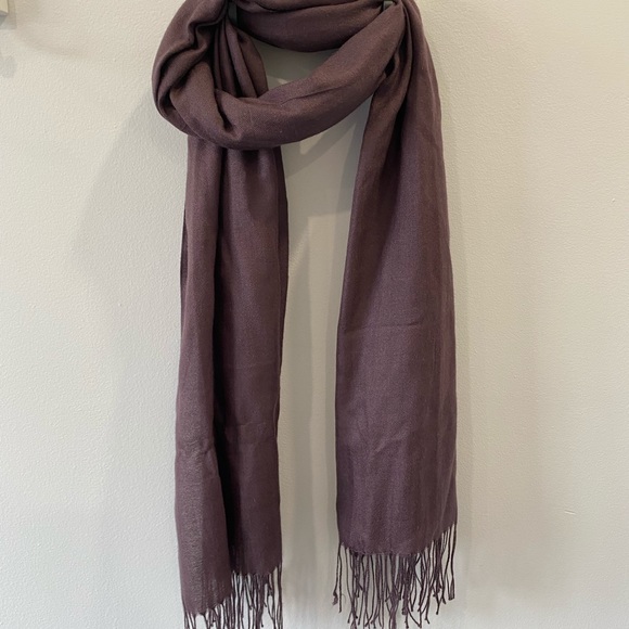 Purple scarf - Picture 2 of 2